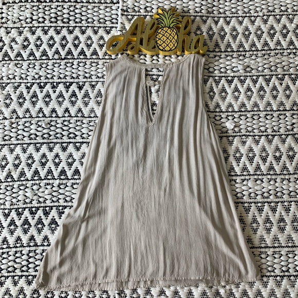 Sleeveless Ombré Embroidered Tunic - Picture 4 of 5